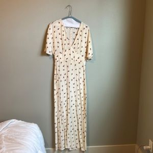 Audrey 3+1, medium long floral dress, lightweight, zip up back, V neck